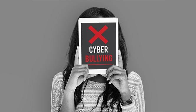 Cyberstalking and Modern Parenting – New Parents’ Strategies